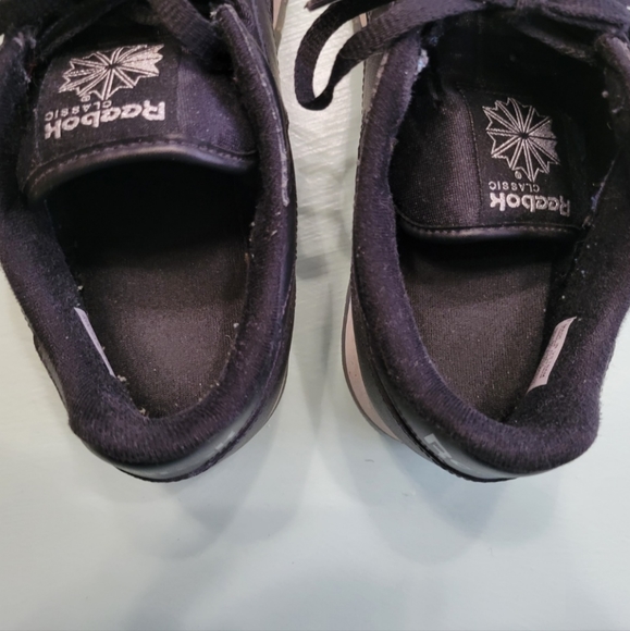 Reebok classic leather black Sz m 9.5 EU 42.5 - Picture 4 of 7